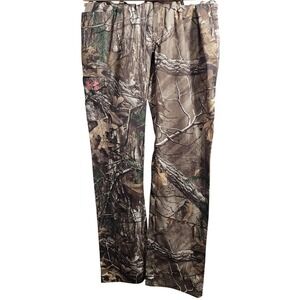 Under Armour Womens Realtree Xtra Camo Cargo Pants Pink Logo Size 8 Hunting